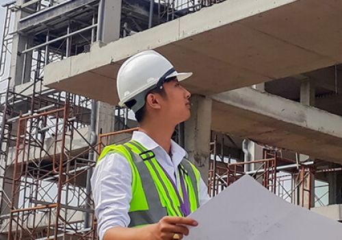 Ông NGUYỄN QUANG HÙNG, kỹ sư xây dựng.