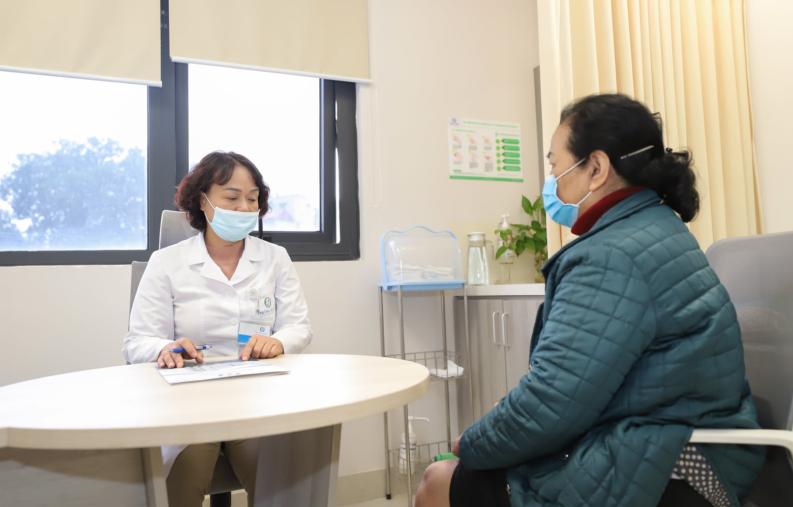 canh-bao-ngay-cang-nhieu-nguoi-tre-mac-benh-thoai-hoa-khop1610679693